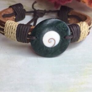 Green and Brown Stone Bohemian Macrame Bracelet with Adjustable Leather Straps